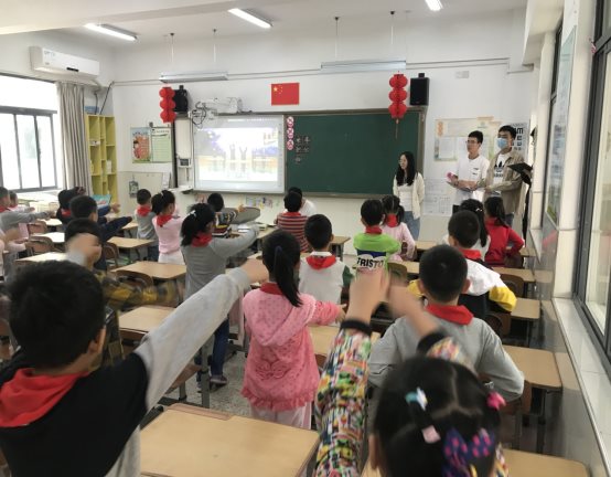 E:\E盘\晓庄实小体育组资料\运动会及单项竞赛\2020~2021学年第一学期\室内操评比\求真年级\QQ图片20200922132607.jpg