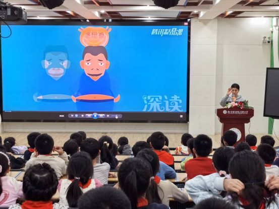 fdf3c729eca625a57a826cd6d30023cb_720