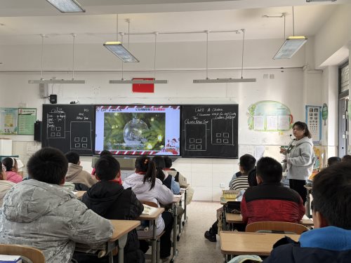 D7FF17D8E7C37A59AD6CBF60146947BC